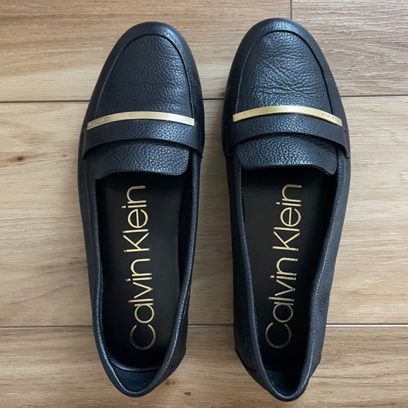 Calvin Klein Leather Mule Flats - Picture 2 of 5